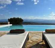 Swimming Pool 2 Deluxe Villa - Infinity Pool & Helipad by VillaRentalsgr