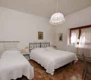 Bedroom 6 Villa Oliveta