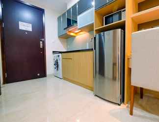 ห้องนอน 2 Minimalist with City View Studio @ Menteng Park Apartment