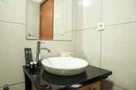 In-room Bathroom Elegant and Spacious 1BR Apartment at Citylofts Sudirman