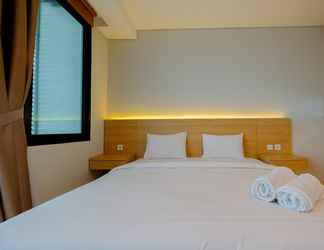 Kamar Tidur 2 Spacious Studio Room at Capitol Suites Apartment