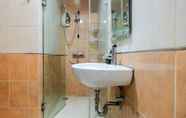 In-room Bathroom 5 Modern and Comfy Studio Tamansari Sudirman Apartment