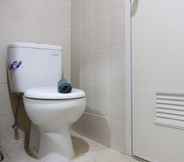 In-room Bathroom 7 Luxurious 1BR Apartment @ Parahyangan Residence
