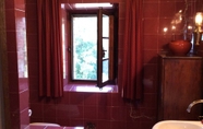 ห้องน้ำภายในห้อง 4 Tuscany Villa With Breathtaking View
