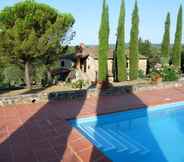 Hồ bơi 5 Tuscany Villa With Breathtaking View