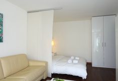 Kamar Tidur 2 Stylish with Amazing Natural Light & Pocket WIFI