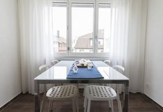 Phòng ngủ 6 Superb Suite “POCKET WIFI”