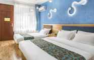 Kamar Tidur 4 Floral Hotel The Heroes Farmyard Beijing