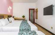 Kamar Tidur 7 Floral Hotel The Heroes Farmyard Beijing