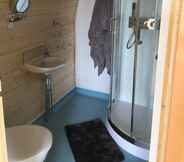 Toilet Kamar 2 Southwell Retreat Glamping Pods
