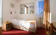 Bedroom 5 Hotel Slavonija