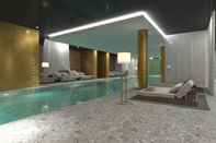 Swimming Pool Grand Hotel Victoria Concept & Spa