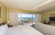 ห้องนอน 2 Ilikai Tower One Bedroom Lagoon View Waikiki Condos With Lanai & Free Wifi