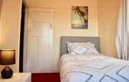 Kamar Tidur 4 Comfortable 3 Bedroom Apartment In Trendy Haberfield