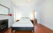 ห้องนอน 2 Stylish 3 Bedroom Townhouse in Darlinghurst