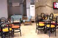 Bar, Cafe and Lounge Jewel San Stefano Hotel
