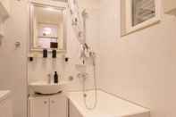 In-room Bathroom Apartments Cime