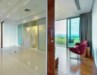 ล็อบบี้ 2 4BR Seaview Villa with Gym and Cinema Room