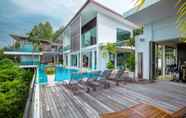 Hồ bơi 3 4BR Seaview Villa with Gym and Cinema Room