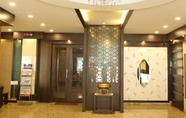 Lobby 2 Hotel Srinivas