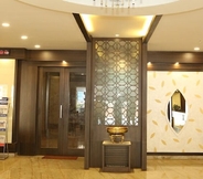 Lobby 2 Hotel Srinivas