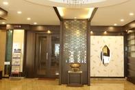 Lobby Hotel Srinivas