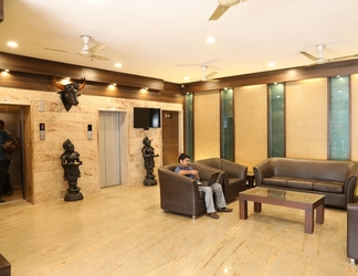 Lobby 2 Hotel Srinivas