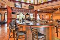 Bar, Cafe and Lounge Gorgeous 4bd/3ba Reunion Resort Near Disneyland