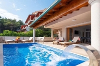 Swimming Pool Villa Korkyra