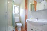 In-room Bathroom Apartments Trstenica