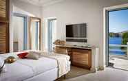 Kamar Tidur 3 Belvedere Waterfront Villa & Suites