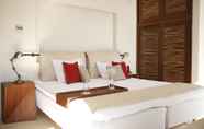 Kamar Tidur 4 Belvedere Waterfront Villa & Suites