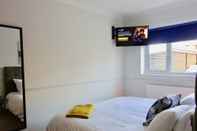 Bedroom Reading Serviced Rooms