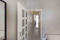 Lobi Central Halandri apartment by VillaRentalsgr