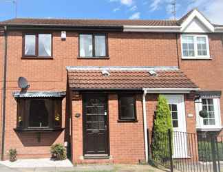 Bangunan 2 3 Bed House in Thorne Newly Refurbished Throughout