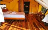 Kamar Tidur 7 Sunset Nam Ngum tented resort