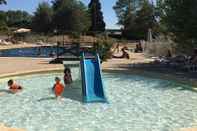 Swimming Pool Camping Le Mas des Chenes