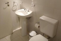 Toilet Kamar Emelsuites