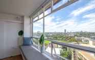 Kamar Tidur 5 Bright 1 Bedroom Studio With Amazing City Views