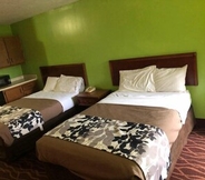 Bedroom 5 Fort Knox Inn