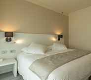 Bedroom 4 La Dolce Vita Hotel