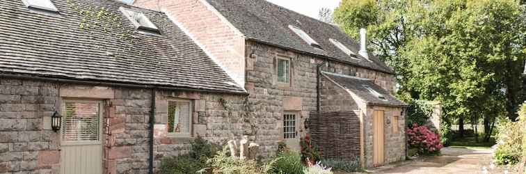 Exterior Lee House Cottage