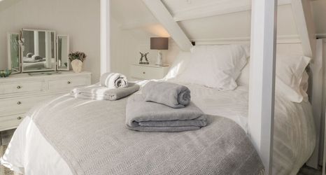 Bedroom 2 Harbour Retreat