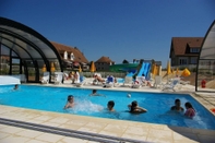 Swimming Pool Hotel Club Bon Séjour La Plage