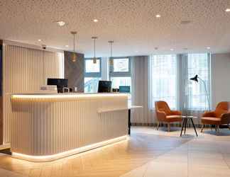 Sảnh chờ 2 Hilton Garden Inn Paris Orly Airport