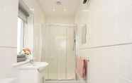 In-room Bathroom 3 Bwthyn Tyn y Coed