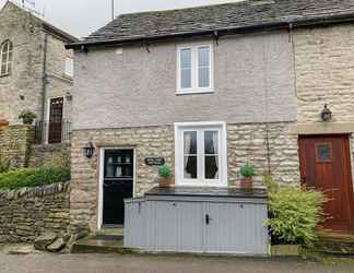 Exterior 2 High View Cottage