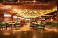 Bar, Kafe dan Lounge Radisson Blu Towers Kaushambi Delhi NCR