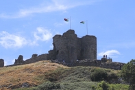 Nearby View and Attractions The Towers - Llyn