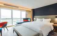 Bilik Tidur 2 Holiday Inn Express Jiangmen Jianghai, an IHG Hotel